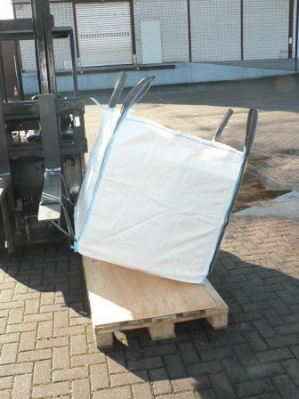 Big-bag capacité de charge 1350 kg, 4 sangles de levage